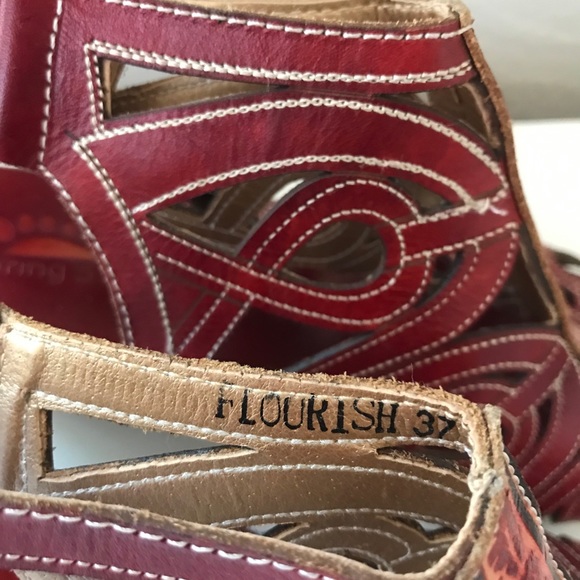 Spring Step Sandals - Picture 4 of 6